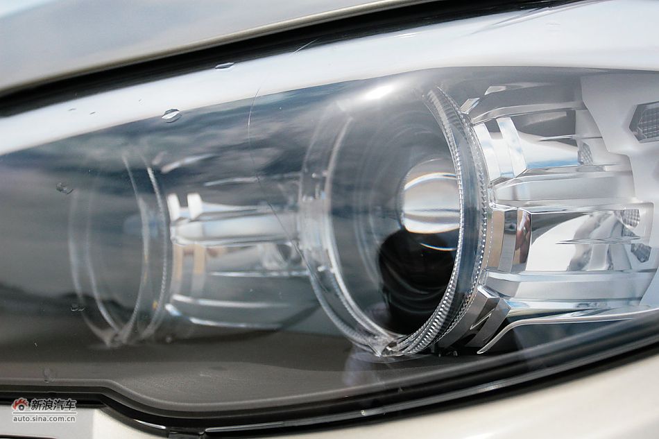 2011款宝马528Li豪华型外观图片