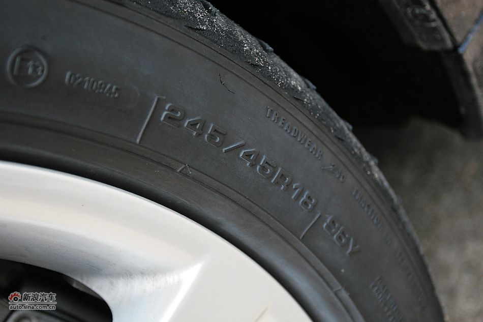 2011款宝马523Li豪华型内饰图片