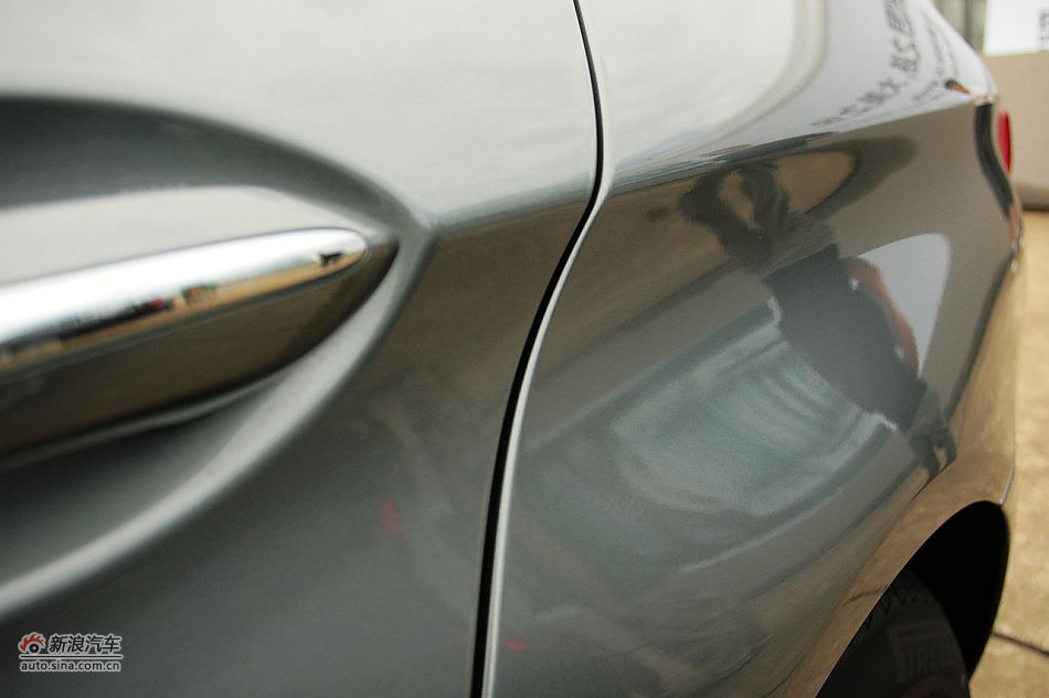 2011款宝马528Li豪华型内饰图片