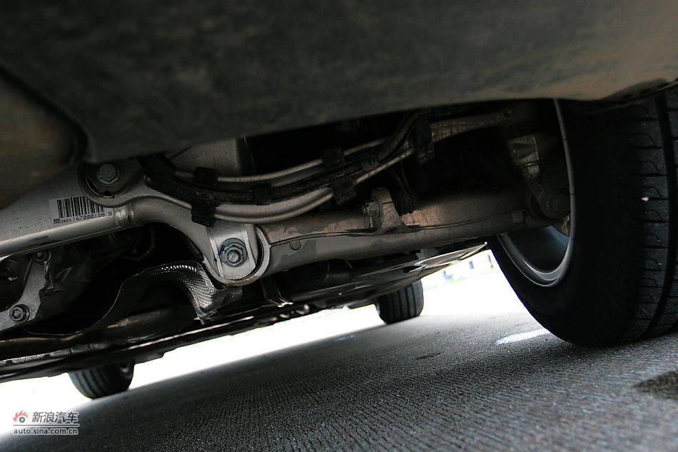 2011款宝马535Li行政型外观图片