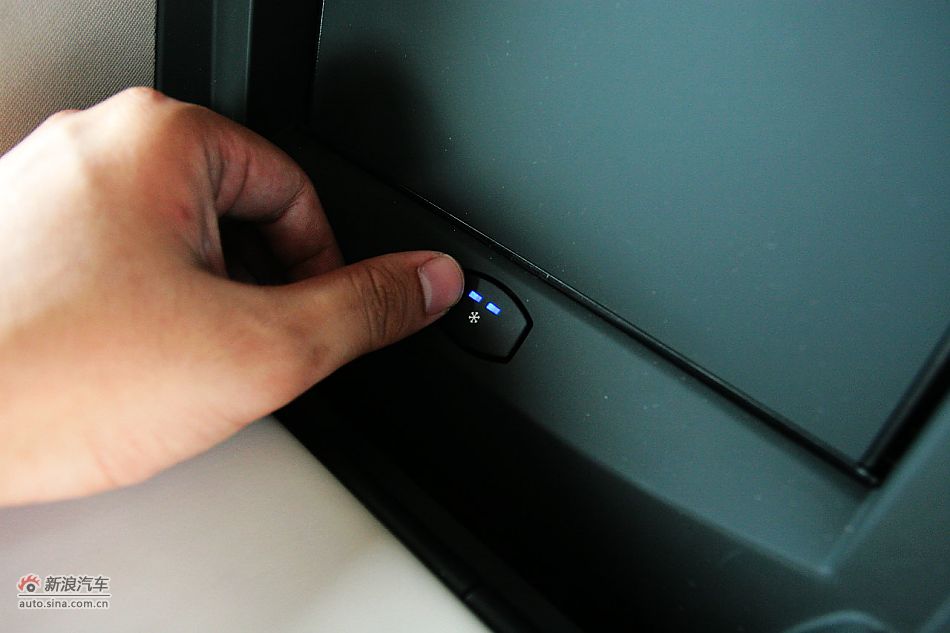 2011款宝马535Li行政型内饰图片