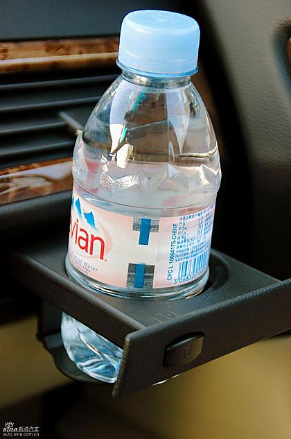 宝马新530Li内饰