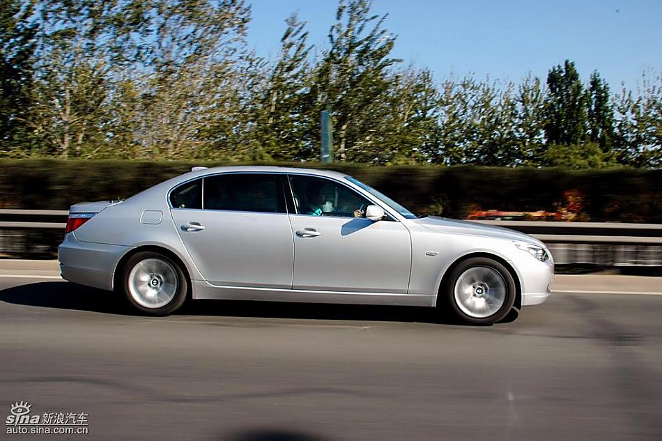 宝马新530Li动态