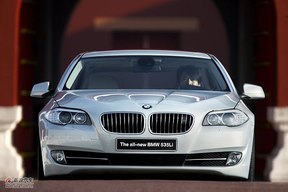 011款宝马535Li外观