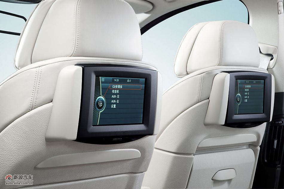 2011款宝马535Li后排屏幕