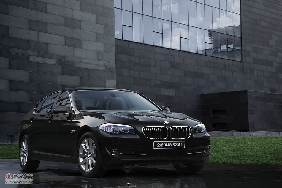 2011款宝马523Li外观
