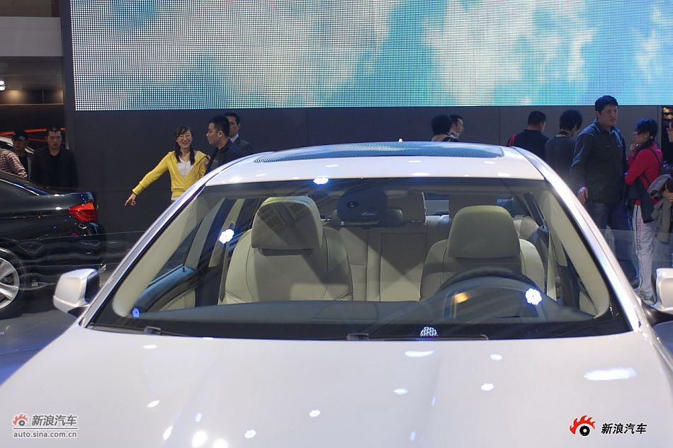 宝马535Li前风挡