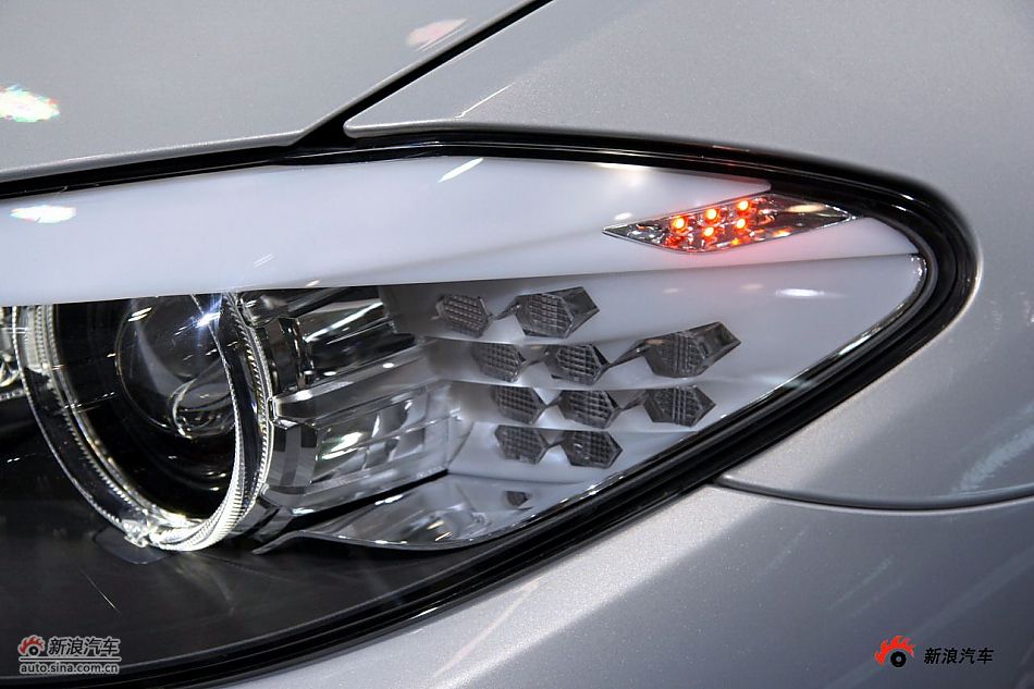 宝马535Li车头及头灯