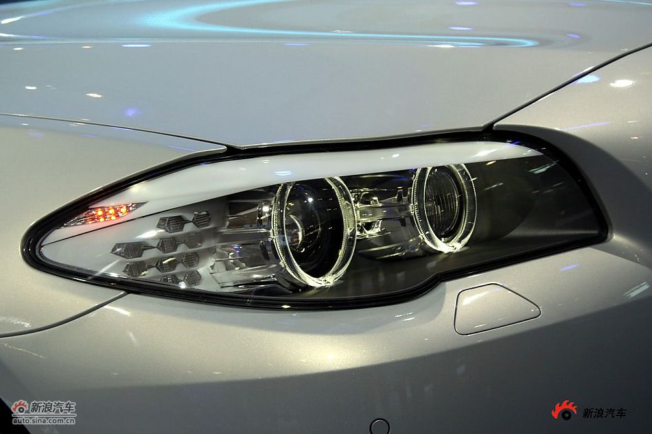 宝马535Li车头及头灯