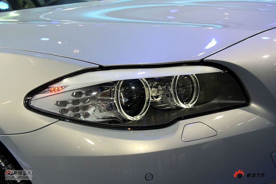 宝马535Li车头及头灯