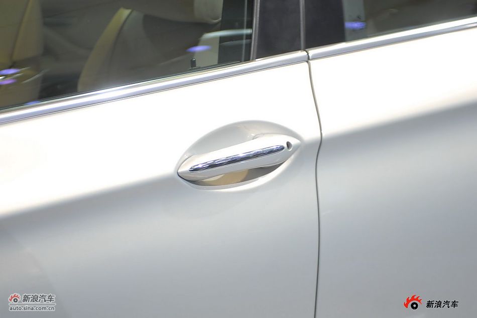 宝马535Li车门把手