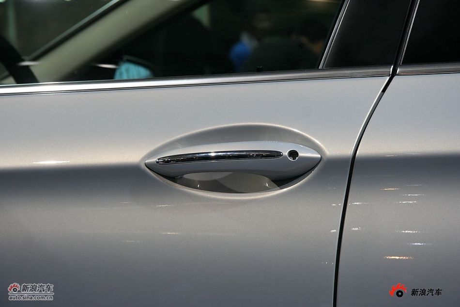 宝马535Li车门把手