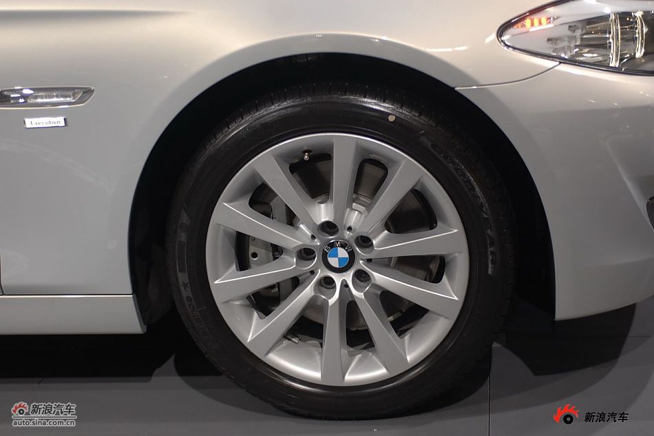 宝马535Li轮毂
