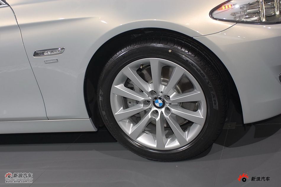宝马535Li轮毂