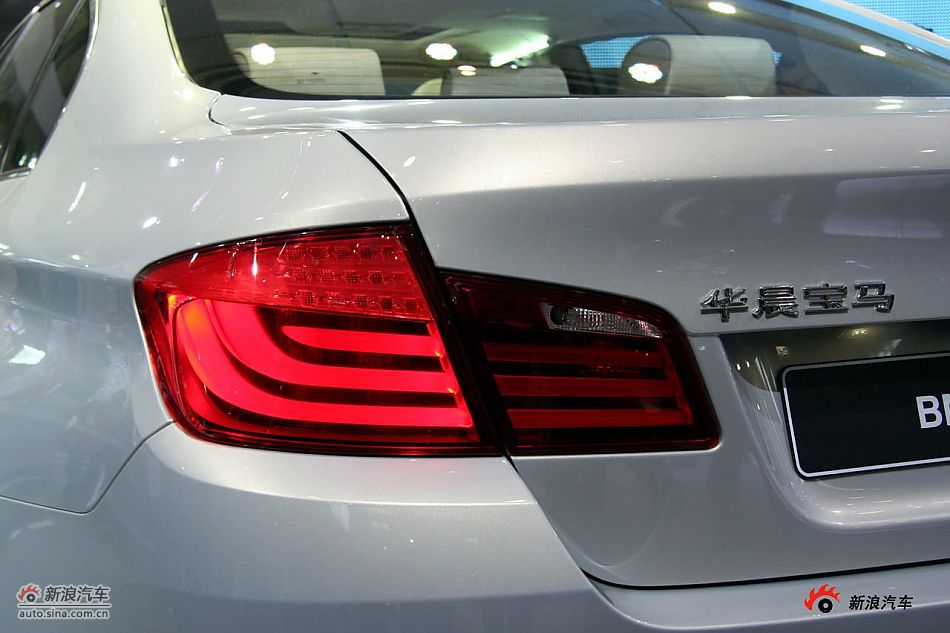 宝马535Li尾部