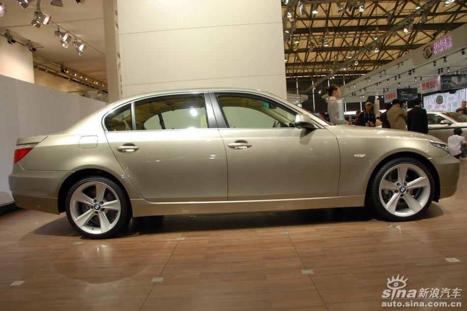 宝马530Li