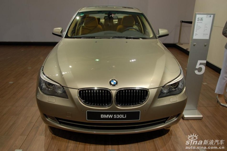 宝马530Li