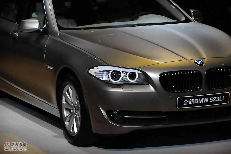 宝马新5系长轴距版