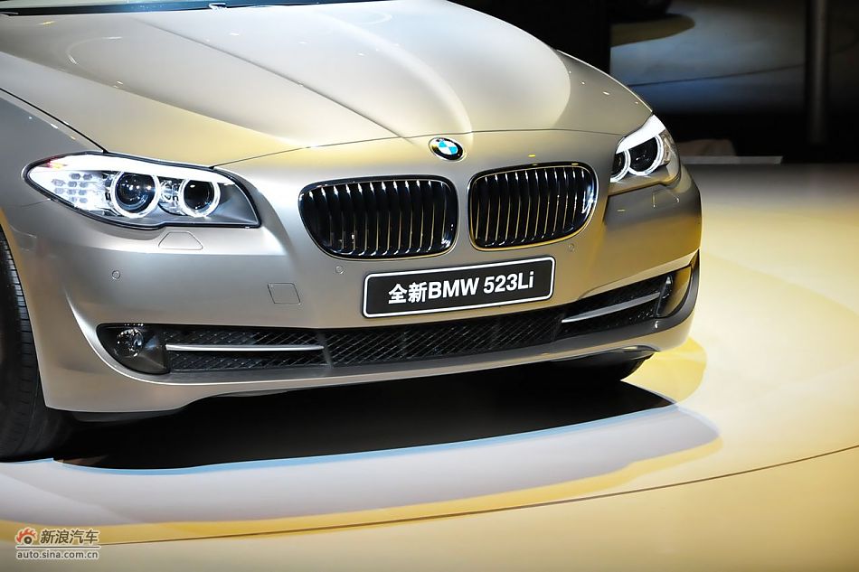宝马新5系长轴距版