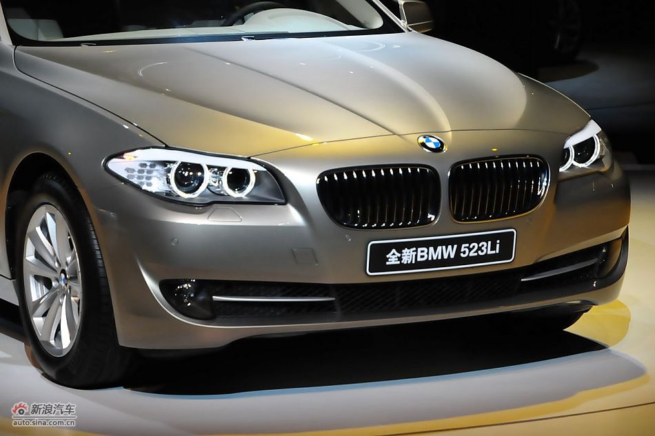 宝马新5系长轴距版