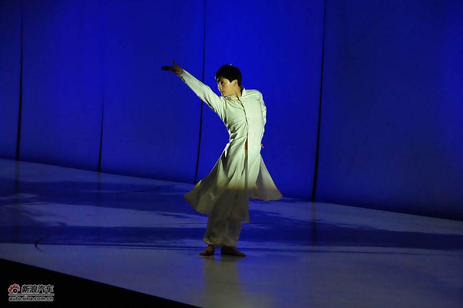 上海歌舞团艺术总监 著名舞蹈家 黄豆豆