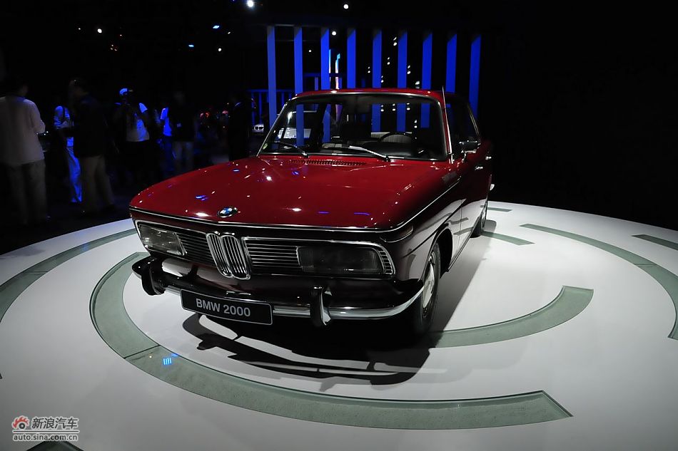 宝马2000