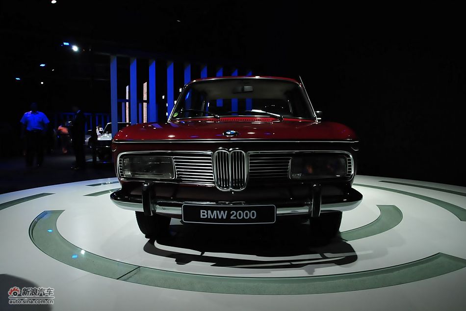 宝马2000