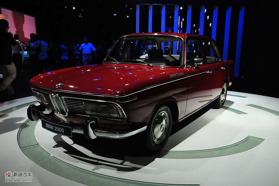 宝马2000