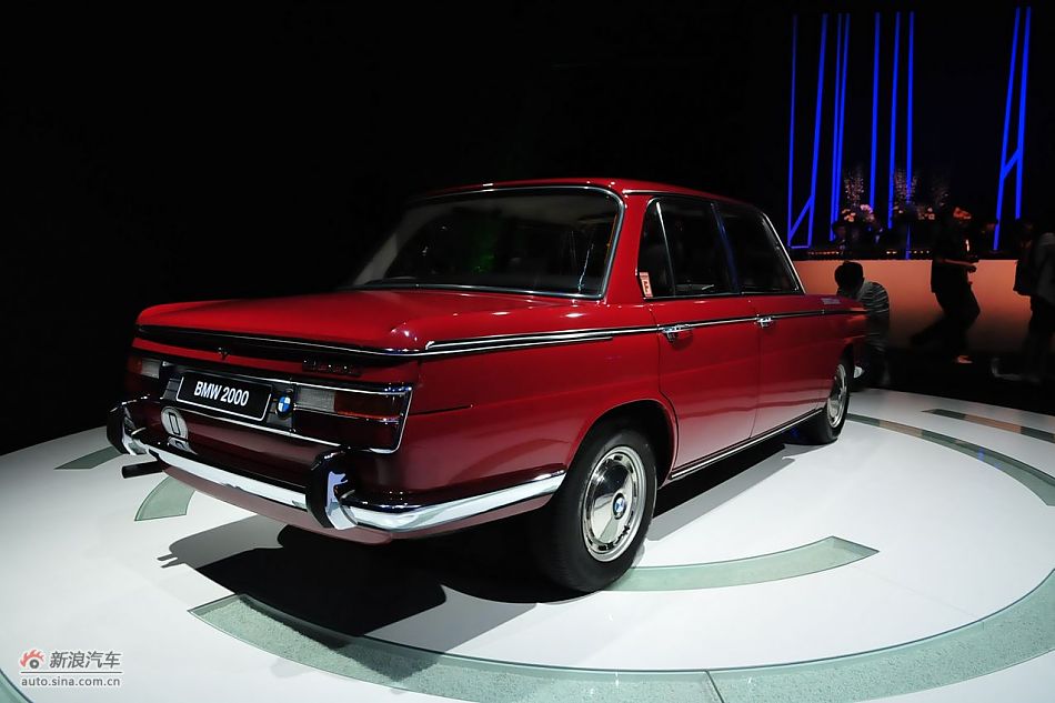 宝马2000