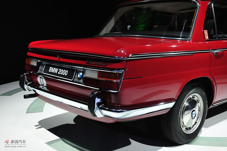 宝马2000