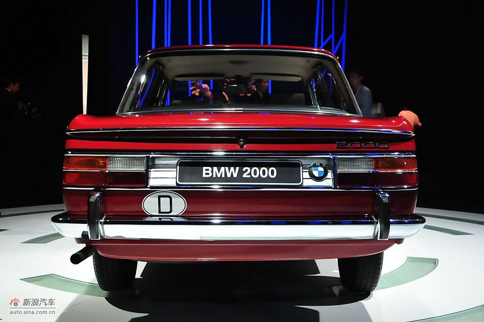 宝马2000