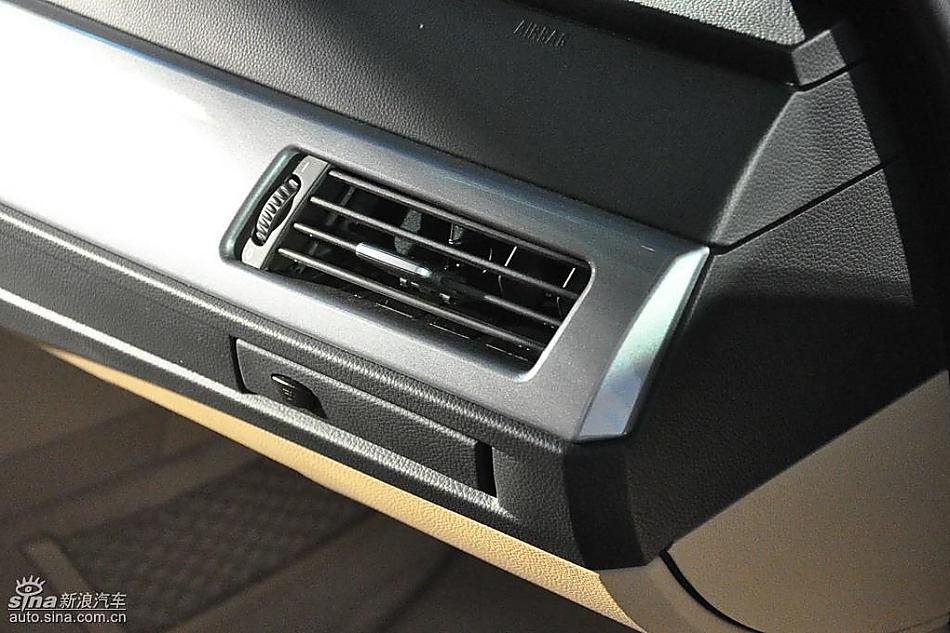 宝马520li领先型上市现场图