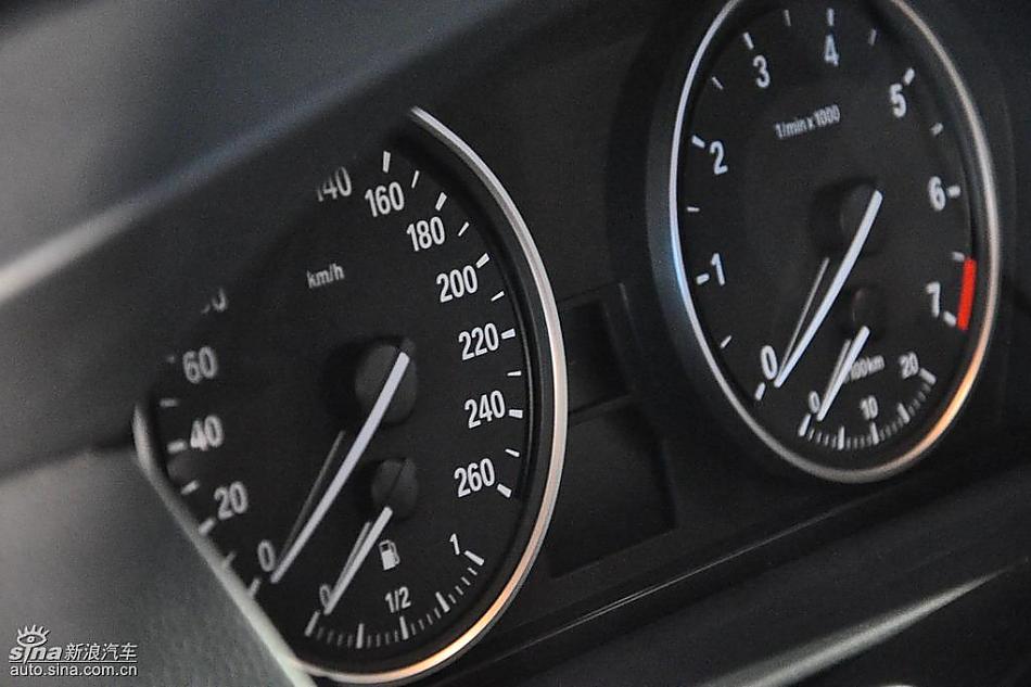 宝马520li领先型上市现场图