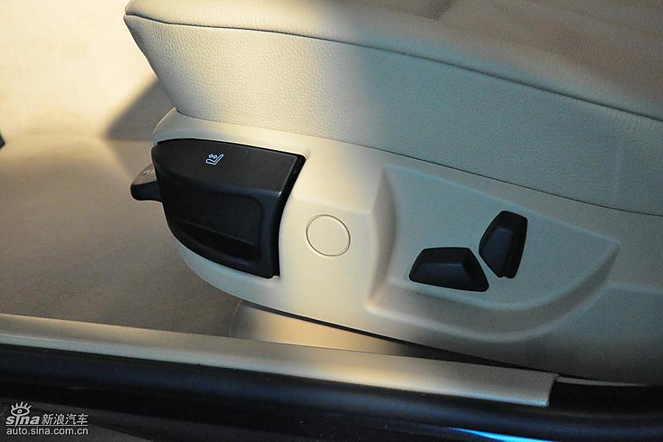 宝马520li领先型上市现场图