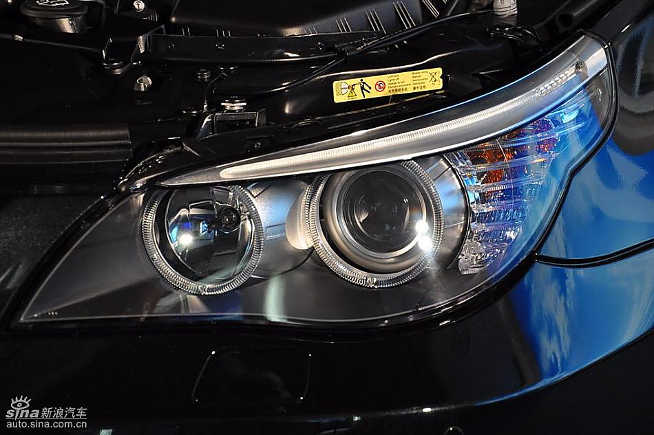 宝马520li领先型上市现场图