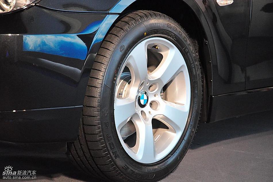 宝马520li领先型上市现场图