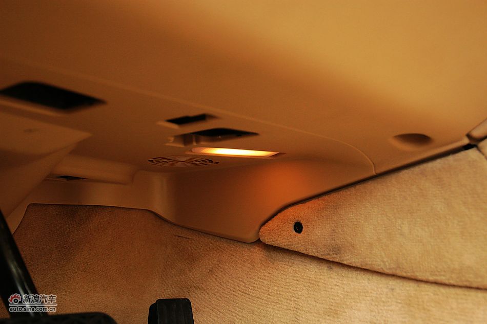2011款宝马528Li豪华型内饰图片