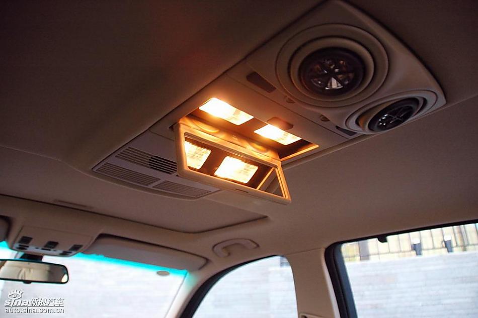 宝马新530Li内饰