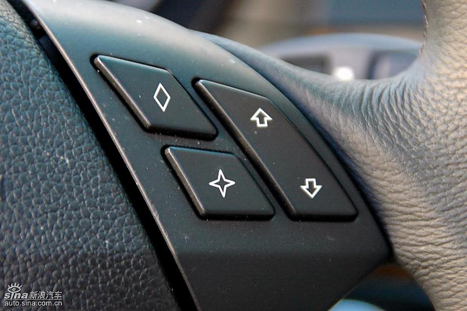 宝马新530Li内饰