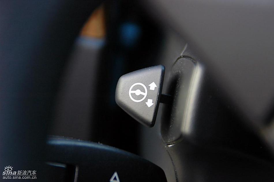 宝马新530Li内饰