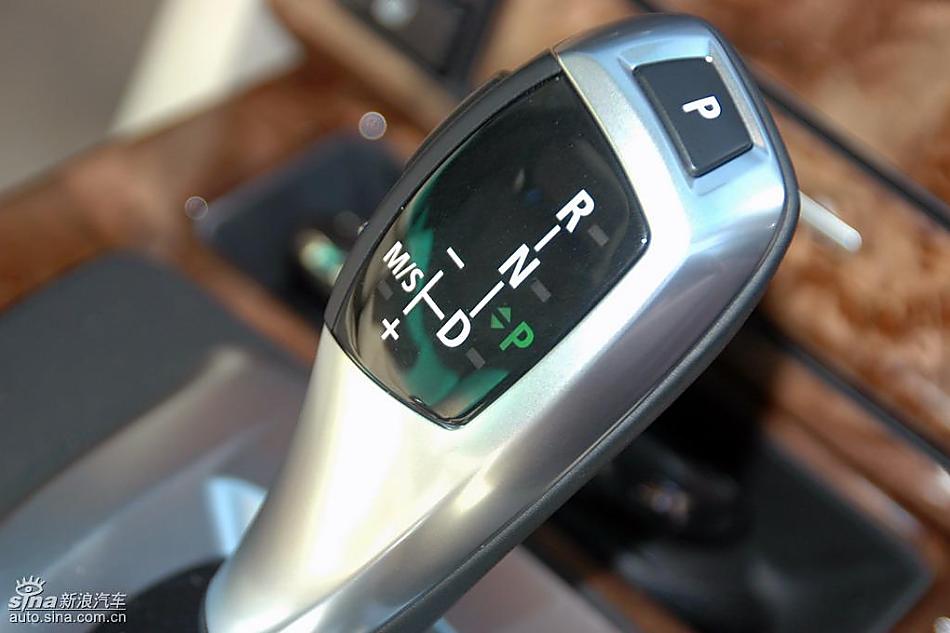 宝马新530Li内饰