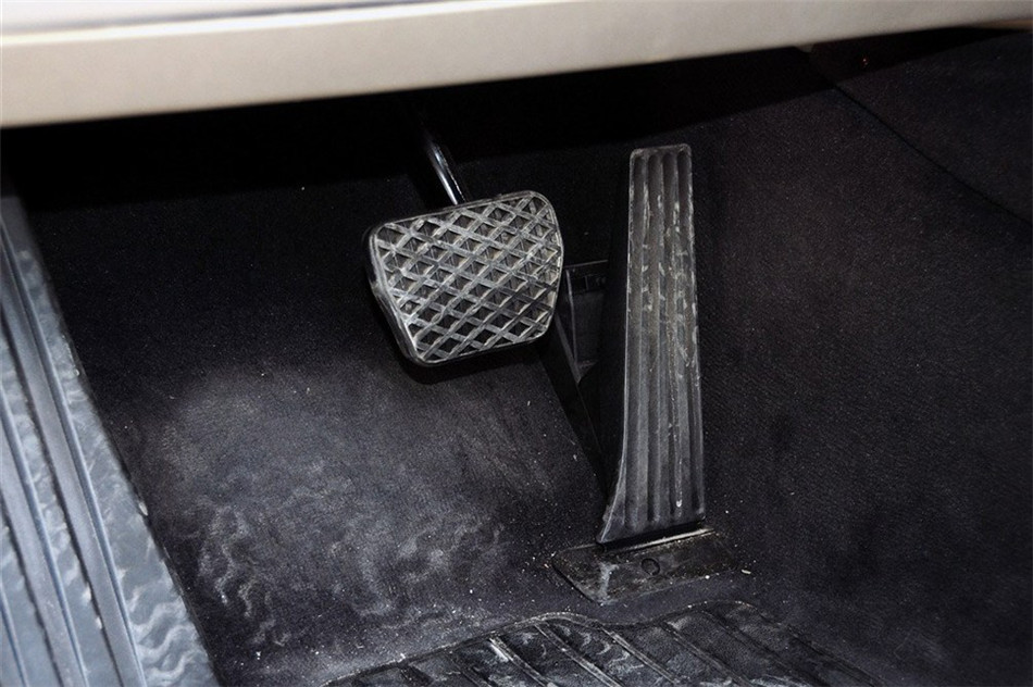 宝马5系 2013款 2.0T AT 520Li 典雅型 