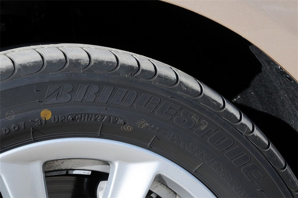 5ϵ 2013 2.0T AT 520Li 