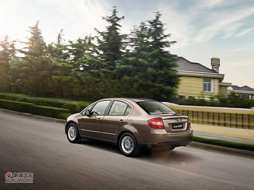 2011款铃木天语SX4尚悦