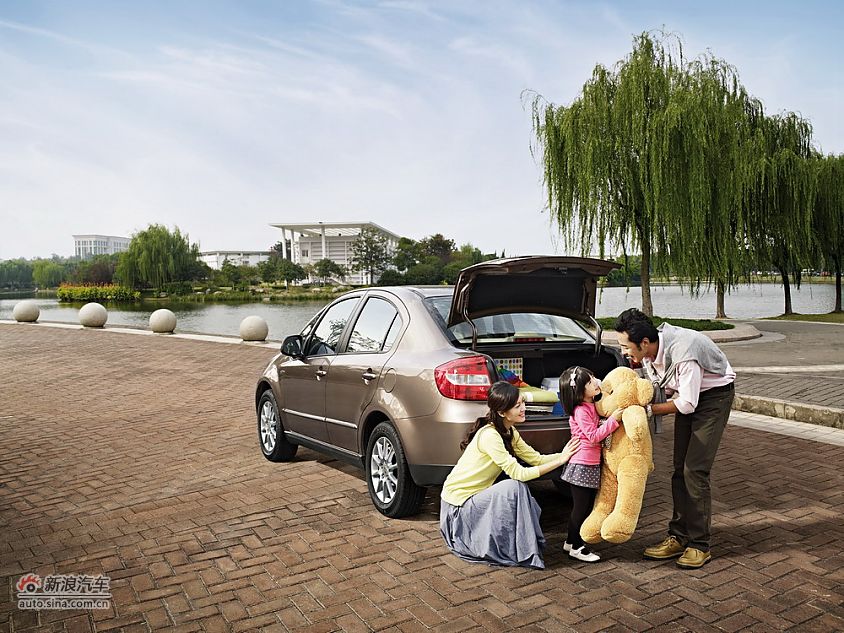 2011款铃木天语SX4尚悦
