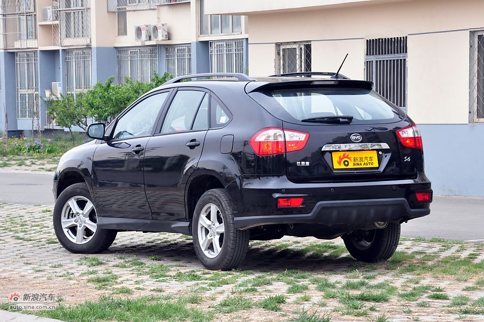 2011款比亚迪S6高清到店实拍