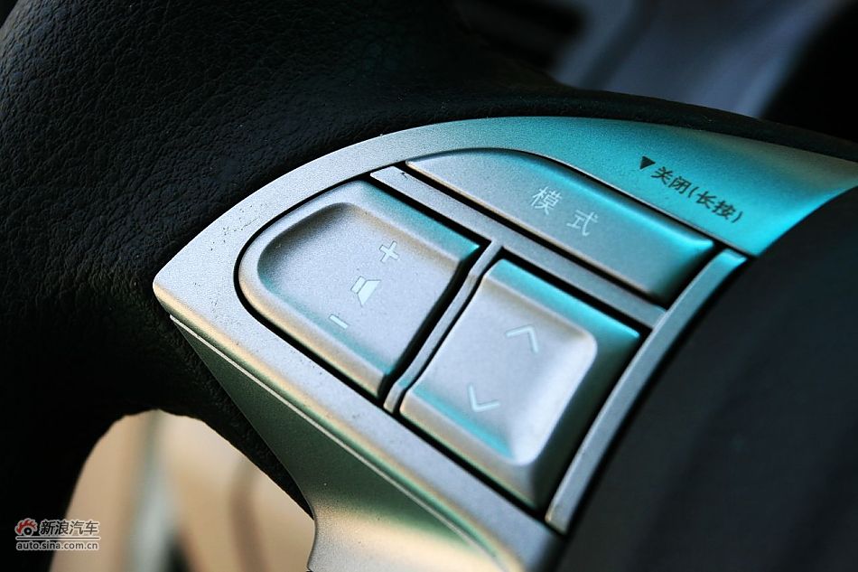 比亚迪S6内饰功能