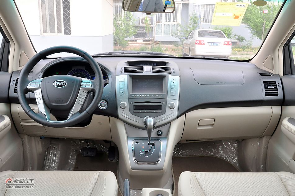 2011款比亚迪S6高清到店实拍