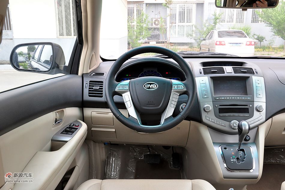 2011款比亚迪S6高清到店实拍