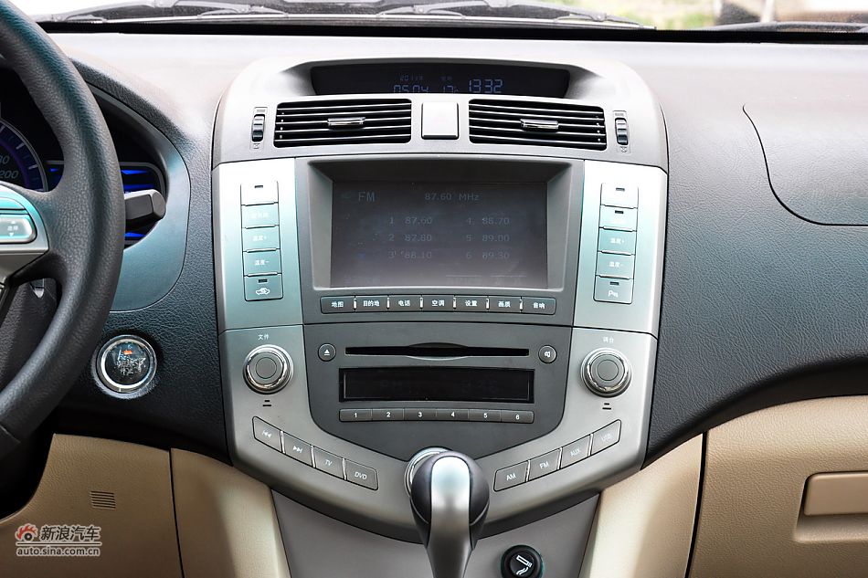 2011款比亚迪S6高清到店实拍